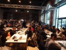 Deuxième journée, les petits font leur entrée : la salle est pleine !